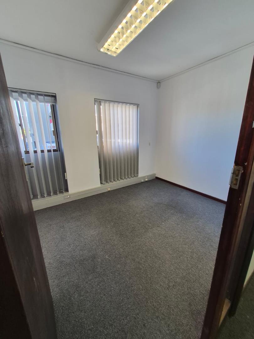 To Let Commercial Property for Rent in Claremont Western Cape
